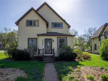 Elk Mound, WI: 209 N Holly Avenue