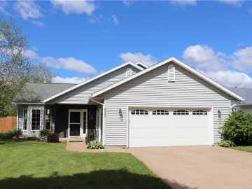 Eau Claire, WI: 3530 Briarcrest Drive
