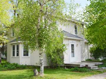 Chetek, WI: 422 MOORE Street