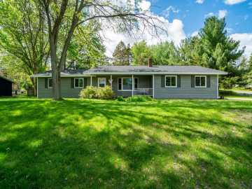 Menomonie, WI: 903 Ingalls Road