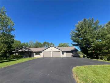 Menomonie, WI: N2673 464th Street