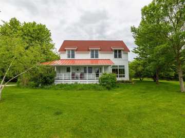 Boyceville, WI: E2221 930th Avenue