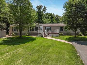 Bloomer, WI: 4013 190th Avenue