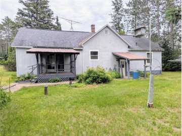 Hayward, WI: 9995 N Raven Road