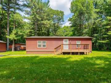 Eau Claire, WI: 10071 390th E Avenue
