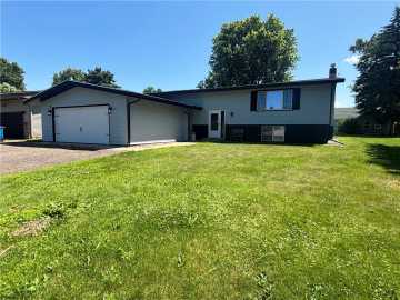 Cameron, WI: 317 S 4th Street