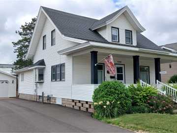 Bloomer, WI: 1532 12th Avenue