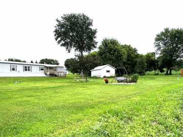 Hixton, WI: N10685 Lincoln Rd.