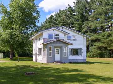 Whitehall, WI: N36836 US Highway 53 121