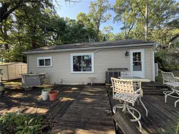 Augusta, WI: 20395 E County Road ND