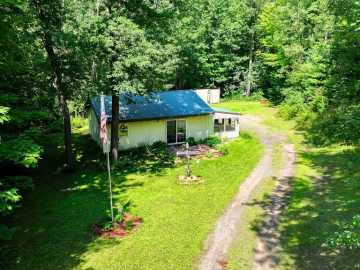 Shell Lake, WI: W9180 Sand Road