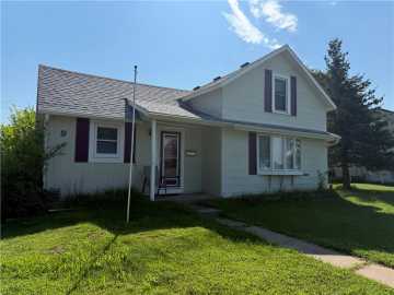 Chippewa Falls, WI: 9 Division Street