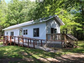 Webster, WI: 27920 Moser Drive