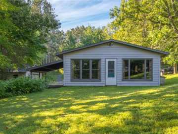 Amery, WI: 889 Vijobi Trail