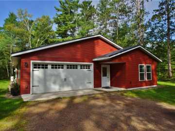 Hayward, WI: 10401N Sawmill Road