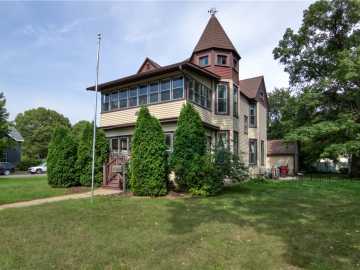 Chippewa Falls, WI: 324 Coleman Street