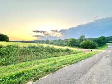 Elk Mound, WI: 9862 E 740th Avenue