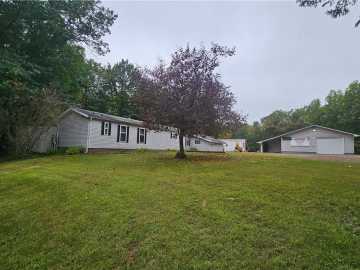 Lake Nebagamon, WI: 6753 S County Road P 