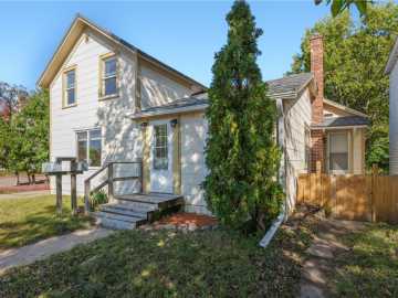 Eau Claire, WI: 928 Water Street