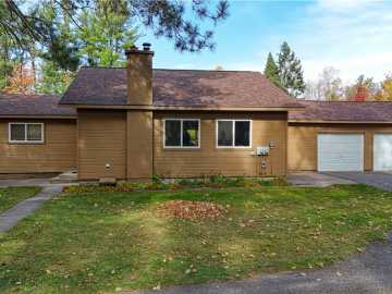 Hayward, WI: 10292 N Mc Claine Road