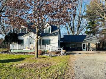 Neillsville, WI: 1113 E Division Street