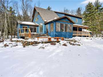 Hayward, WI: 14737 W Highland Road