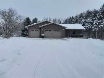 Cadott, WI: 21407 102nd Avenue