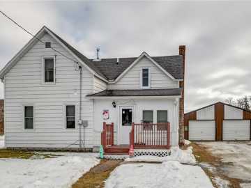 Independence, WI: 35482 4th Street