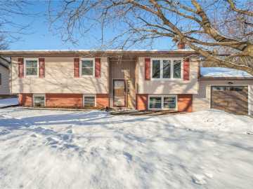 Fall Creek, WI: 711 S Wisconsin Street