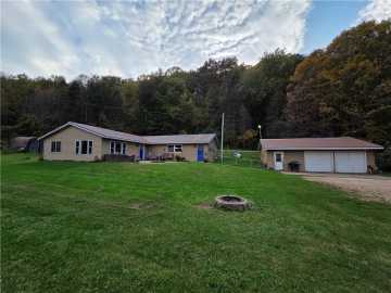 Menomonie, WI: E1294 545th Avenue