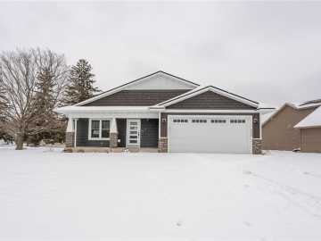Altoona, WI: 2352 St Andrews Drive