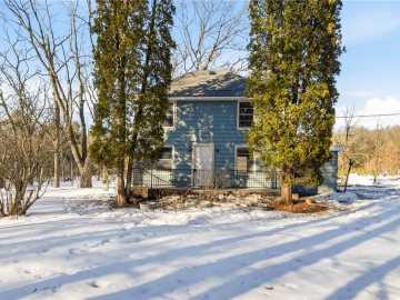 Eleva, WI: E3144 Willow Road