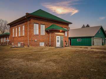 Cashton, WI: 28049 County Highway X 