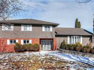 Cadott, WI: 518 E Chippewa Street