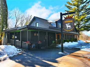 Hayward, WI: 12695W Hwy 77 