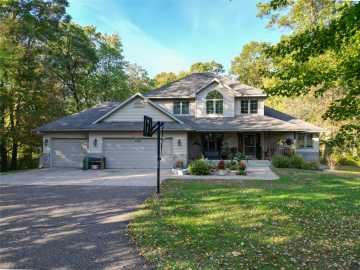 Elk Mound, WI: 2448 30th Avenue