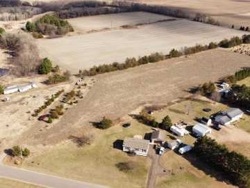 Mondovi, WI: 10026 E 140th Avenue