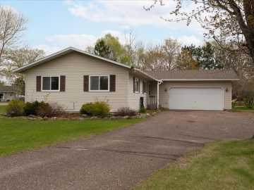 Menomonie, WI: E5721 689th Avenue