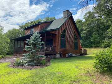 Minong, WI: 8380 Deeper Lake Road