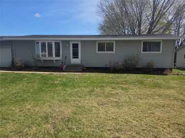 Bloomer, WI: 804 Thompson Street