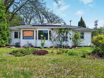Rice Lake, WI: 1131 S Main Street