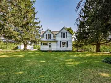 Cornell, WI: 27315 210th Avenue