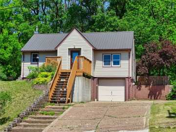 Durand, WI: 810 3rd E Avenue