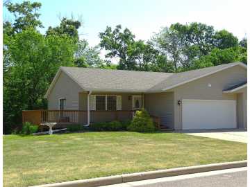 Durand, WI: 186 Country Lane