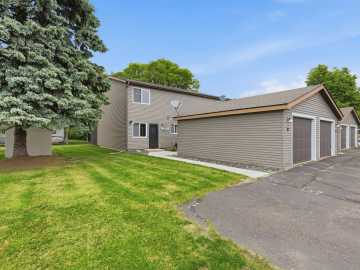 New Richmond, WI: 333 Odanah Avenue