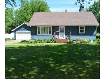 Bloomer, WI: 1515 6th Avenue
