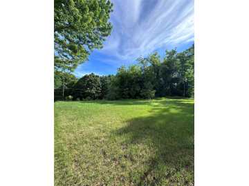 Chippewa Falls, WI: 563 W Canal Street