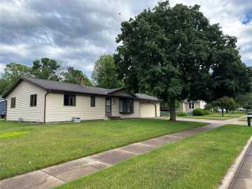 Eau Claire, WI: 2935 Bobbie Street