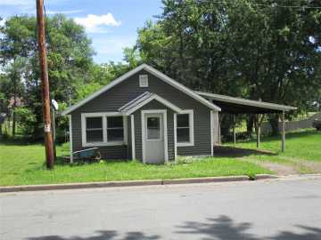 Ladysmith, WI: 719 E 2nd S Street