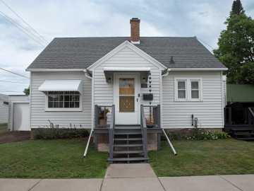 Bloomer, WI: 1111 16th Avenue